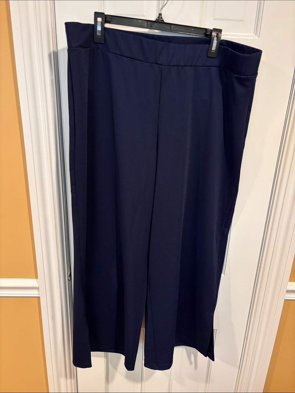 Isaac Mizrahi Live! Cropped pants